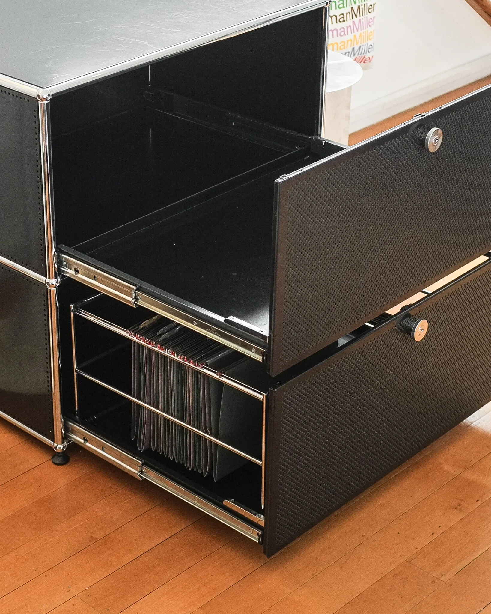 Black Media Console by USM Haller [HOLD] — KIOSK